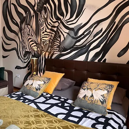 Africa Apartment *